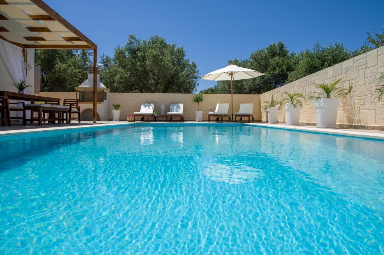 Villa Elisabeth View Gerani  Bagian luar foto
